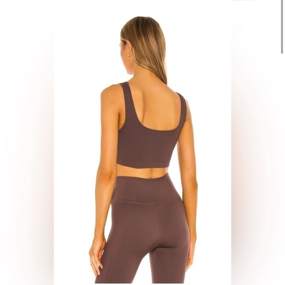 SET ACTIVE X REVOLVE Box Cut Sports Bra in Monaco sizes M, L NWOT minimalist - Picture 3 of 4